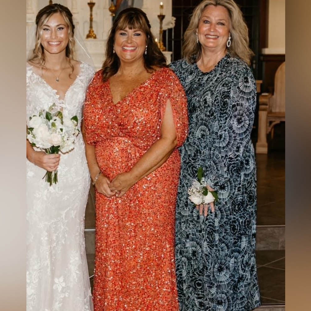 Mac Duggal Sequin Draped Sleeve V-Neck Gown size 18